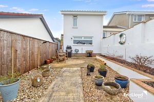 Photo 14- click for photo gallery